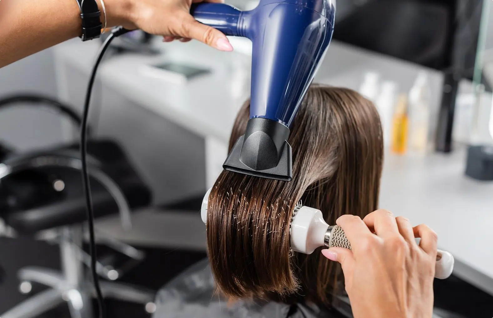 What Is a Luxe Blowout?
Your First Visit, Explained