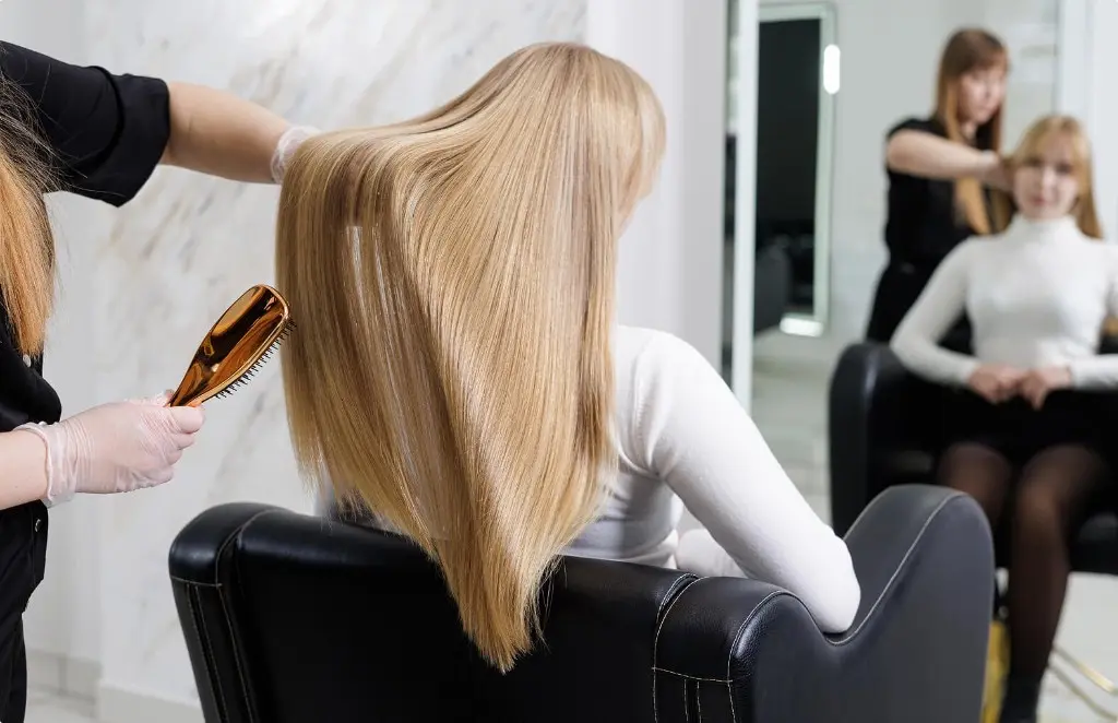 Signature Blowout vs. Full Styling:
Which Luxe Service Is Right for You?